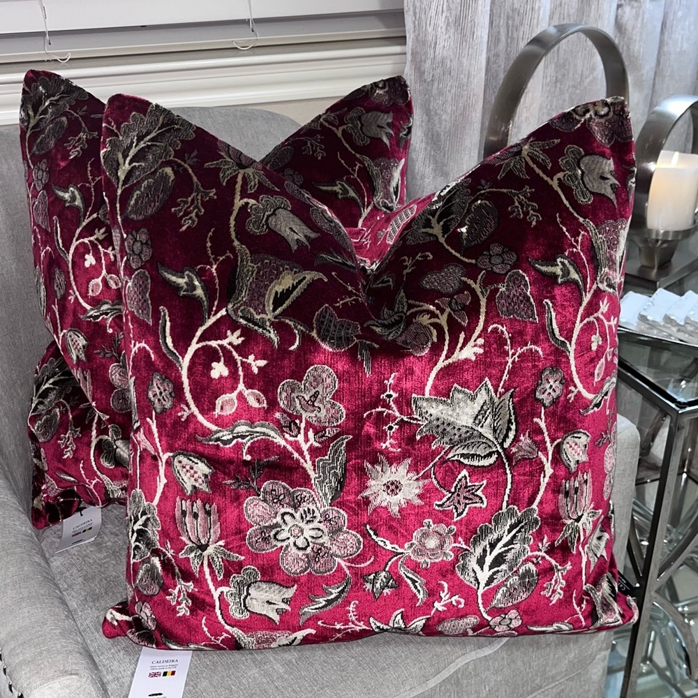 1-NET CALDERA FLORAL WOVEN-TAPESTRY DECORATIVE PILLOWRead description for detail